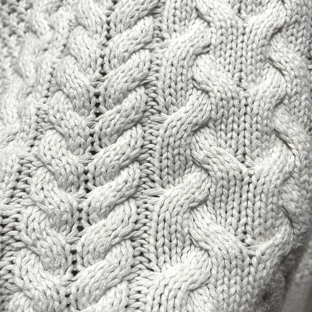 Aerie Chunky Cable Knit Sweatert in Off White Size Small